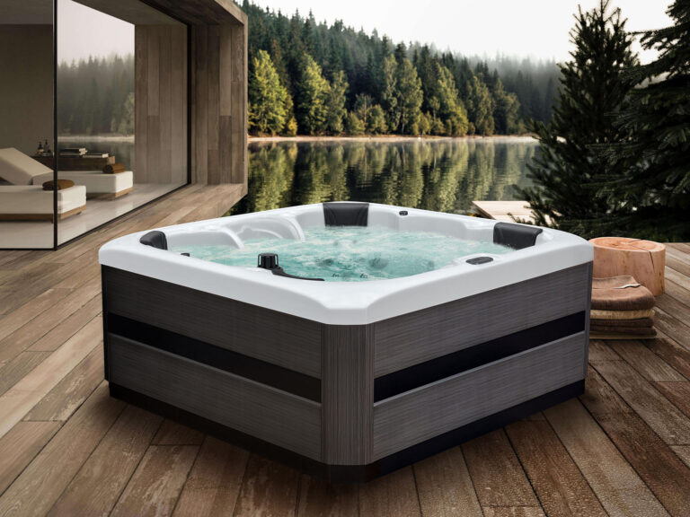 Jakuzzik, medencék, dézsák